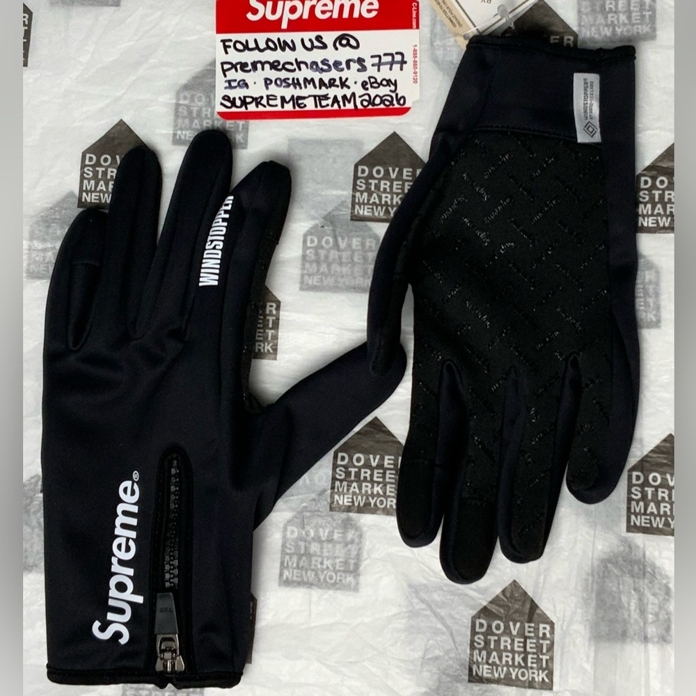 Supreme Windstopper Zip Gloves with Reflective Logo - FW25 - Black - Medium